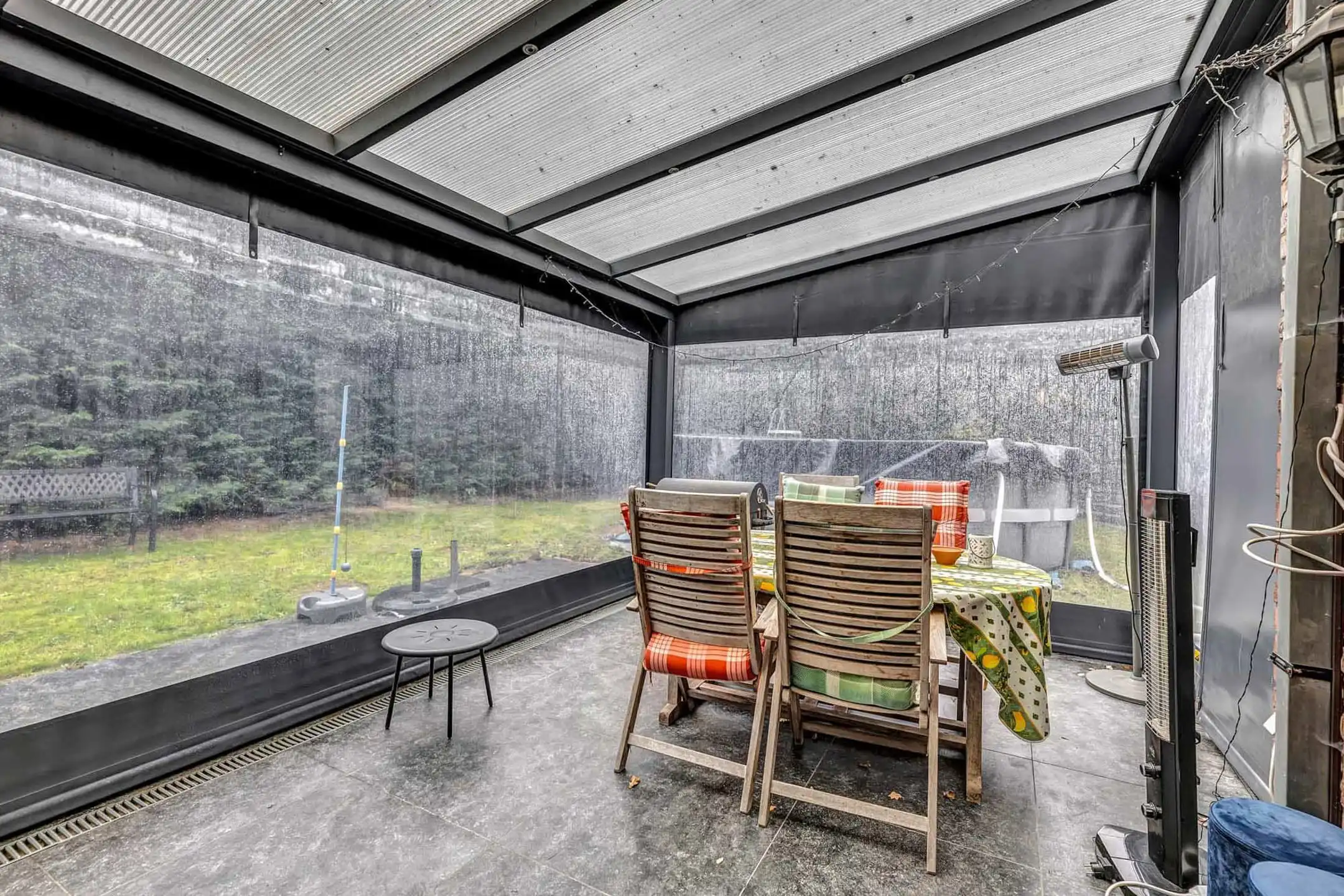 Ruime, instapklare HOB met 4 slpks, garage en tuin foto 22