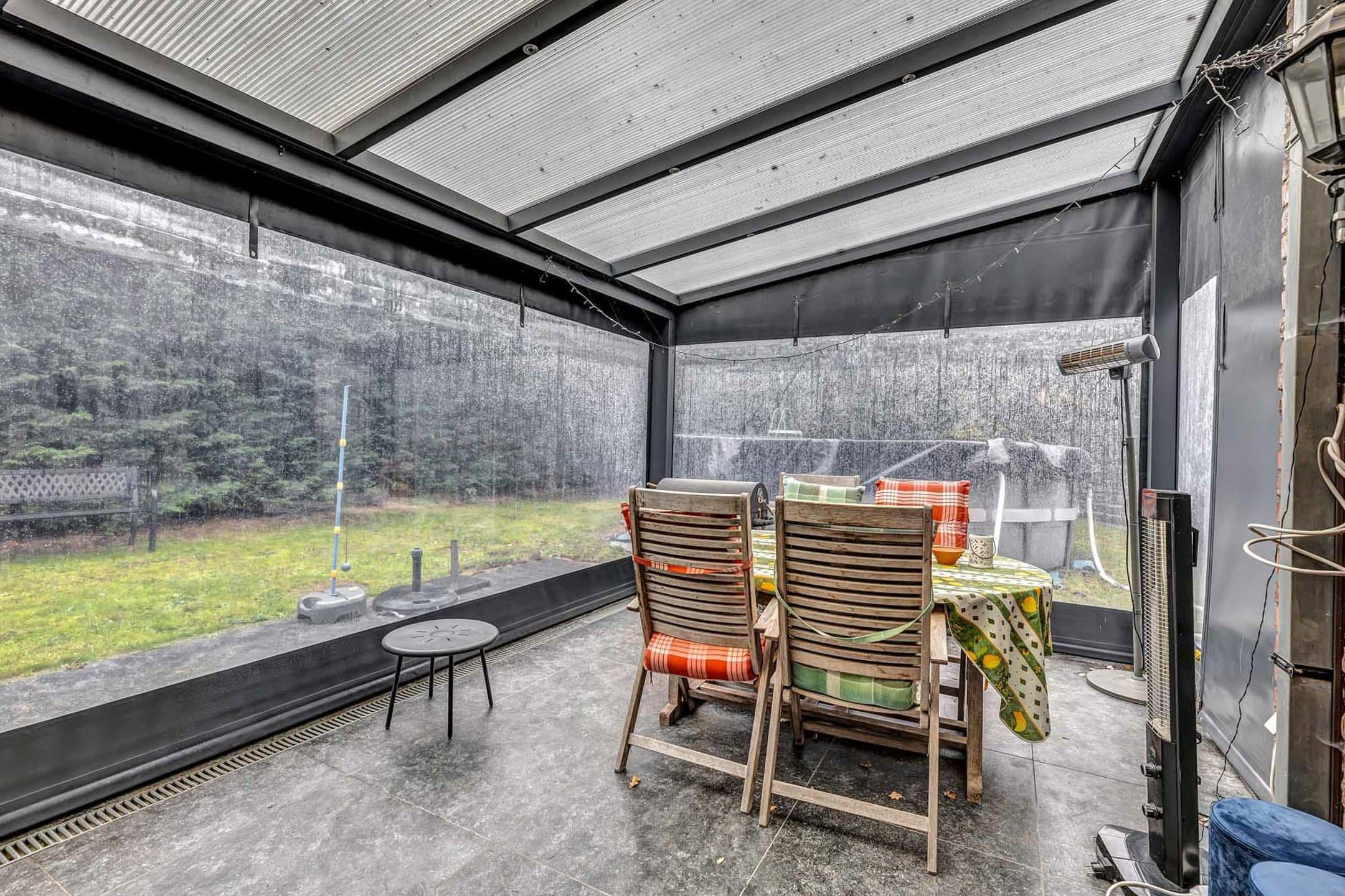 Ruime, instapklare HOB met 4 slpks, garage en tuin foto 22