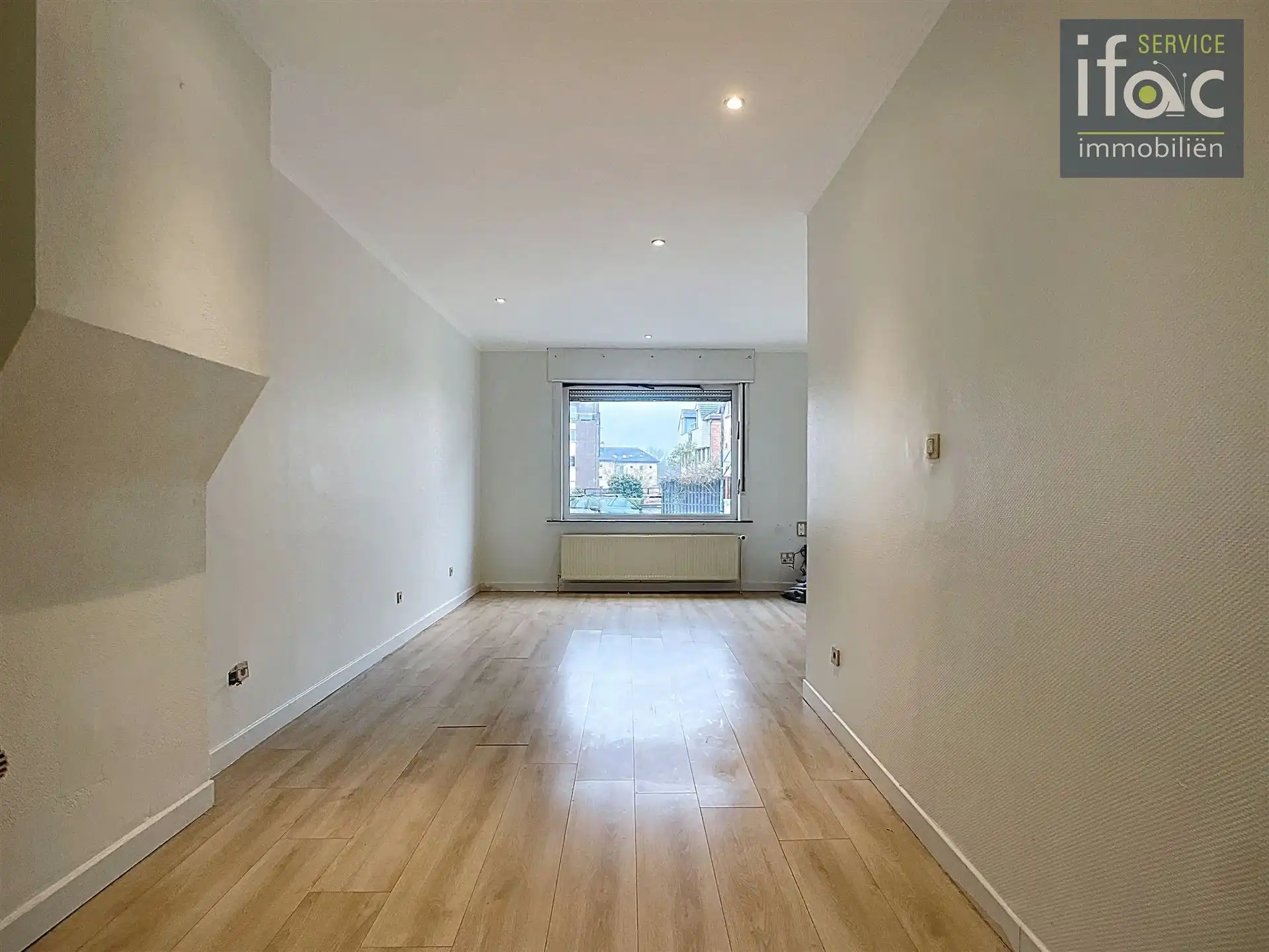 Opbrengstgebouw met handelsruimte en appartment foto 7