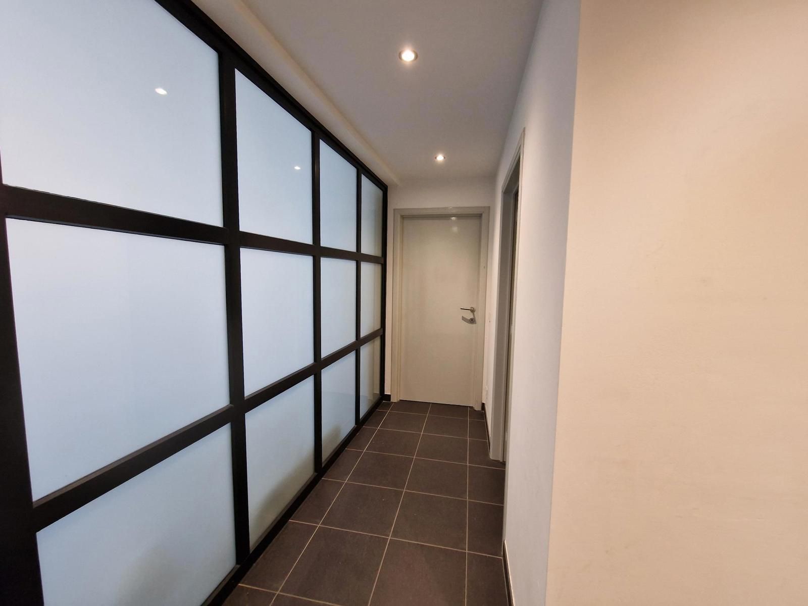 Appartement met groot terras en garage op Boulevard te Mol foto 22