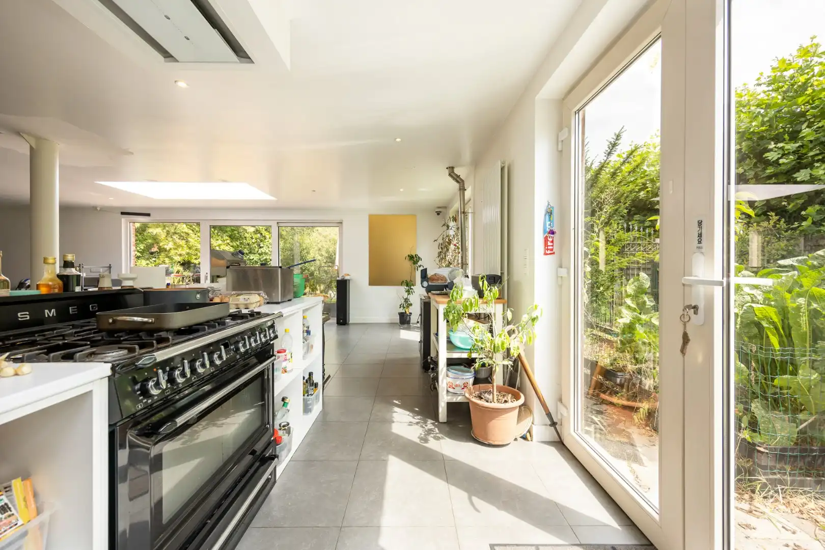 Zeer ruime woning (8 slpk + 8 badkamers) op een perceel van ca. 1.522 m² te Wijnegem/grens Schilde foto 20