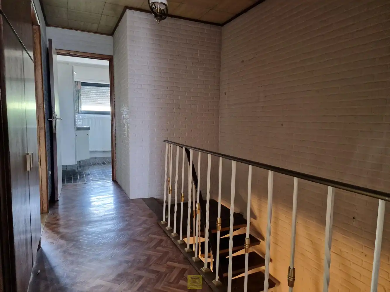 Ruime woning met tuin, garage en tal van mogelijkheden. foto 16