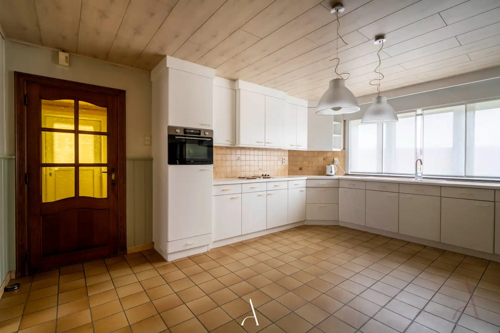 Karaktervolle hoeve-eigendom met drie afzonderlijke gebouwen op ca. 2.323 m² in landelijke omgeving van Kinrooi foto 14