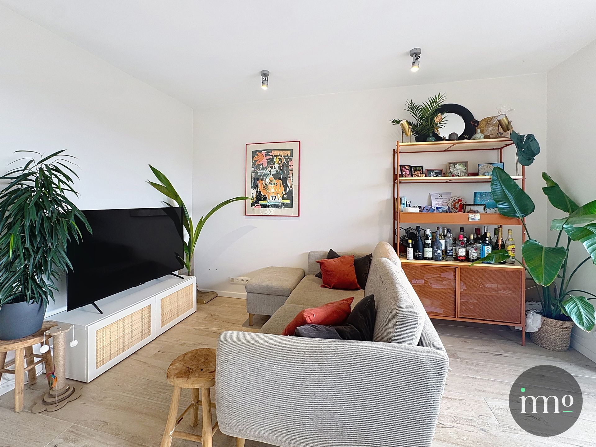 Stijlvol 2-slaapkamerappartement met terras en prachtig uitzicht – Centrum Dilbeek foto 4