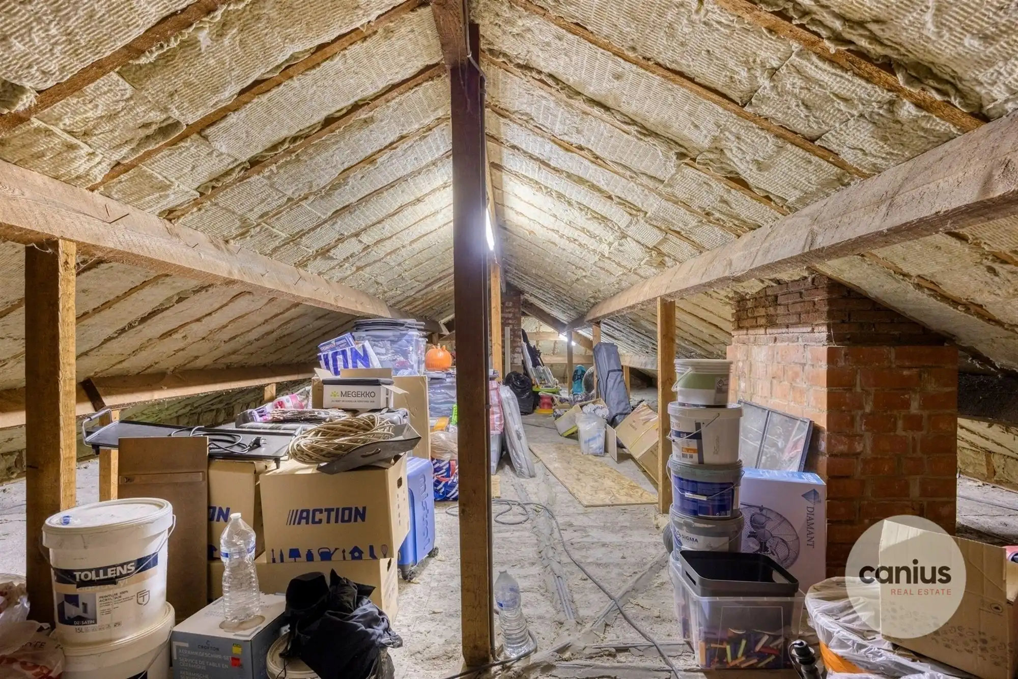 KNAPPE GELIJKVLOERSE WONING MET 4 SLAAPKAMERS foto 22