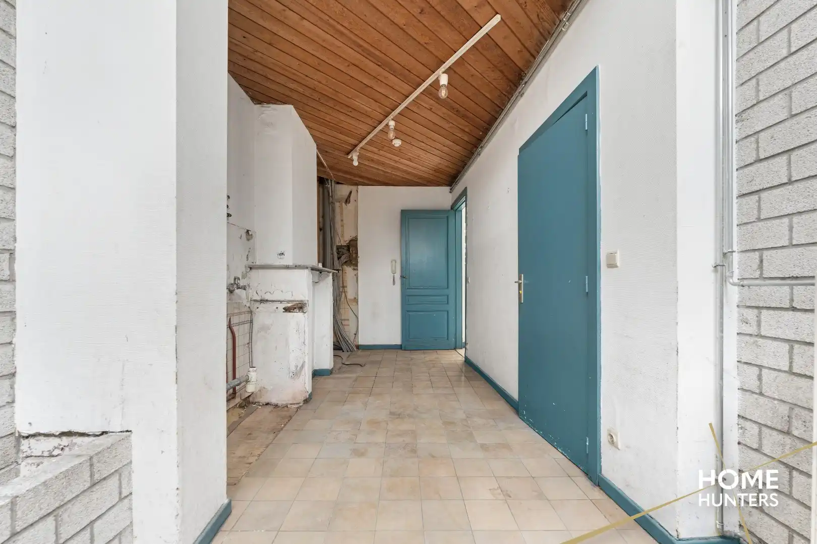 Een verborgen parel in het hart van Ieper – wonen, werken én genieten op één unieke locatie foto 13