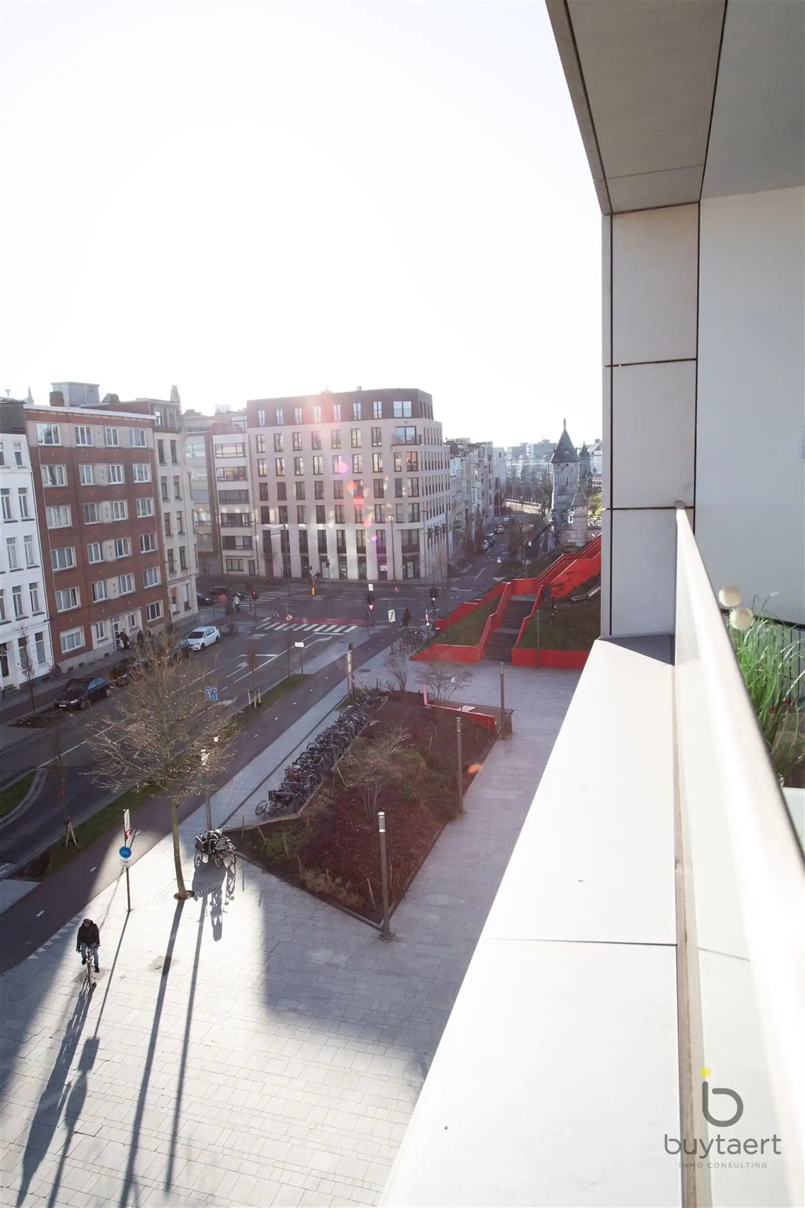 Schitterend nieuwbouw appartement met twee slaapkamers en prachtig overdekt terras te midden van de diamantwijk en de Persgroep! foto 35