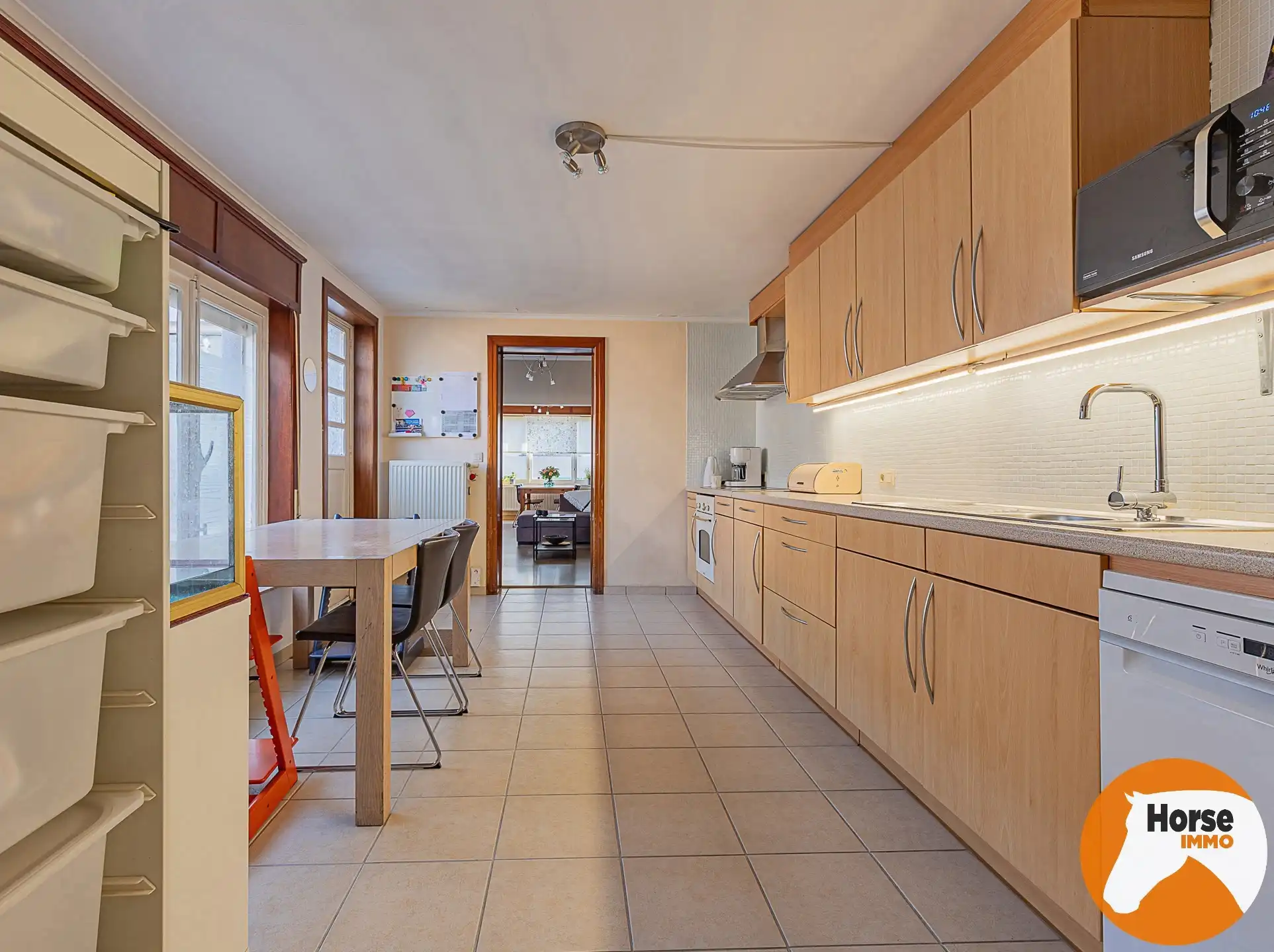 HELDERGEM - Gezellige woning met tuin, weide en stallen foto 9