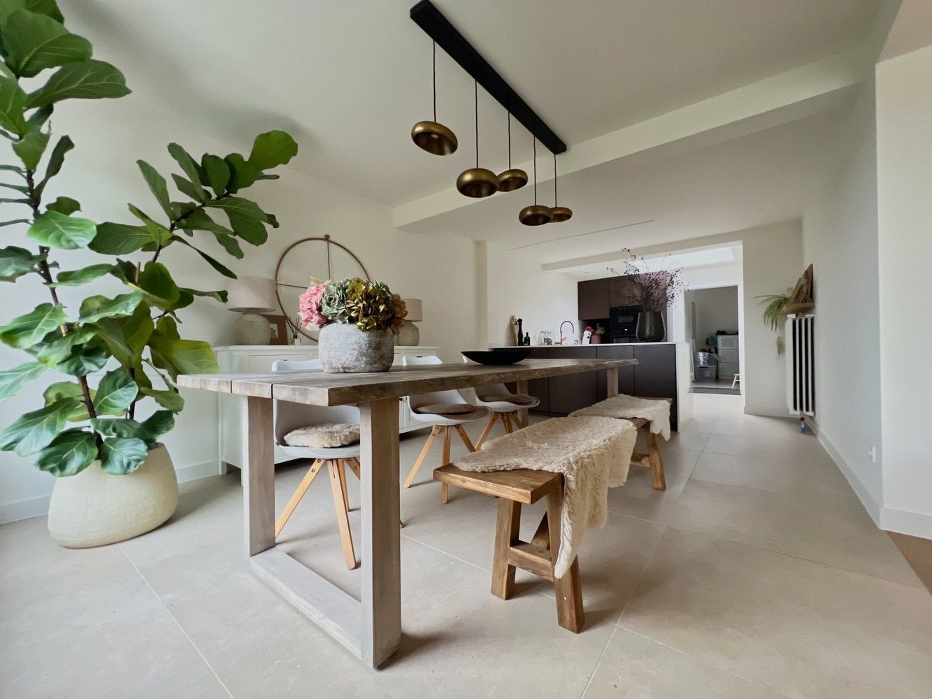 Kwalitatief vernieuwde woning met zonnige tuin (1004m²) foto 5