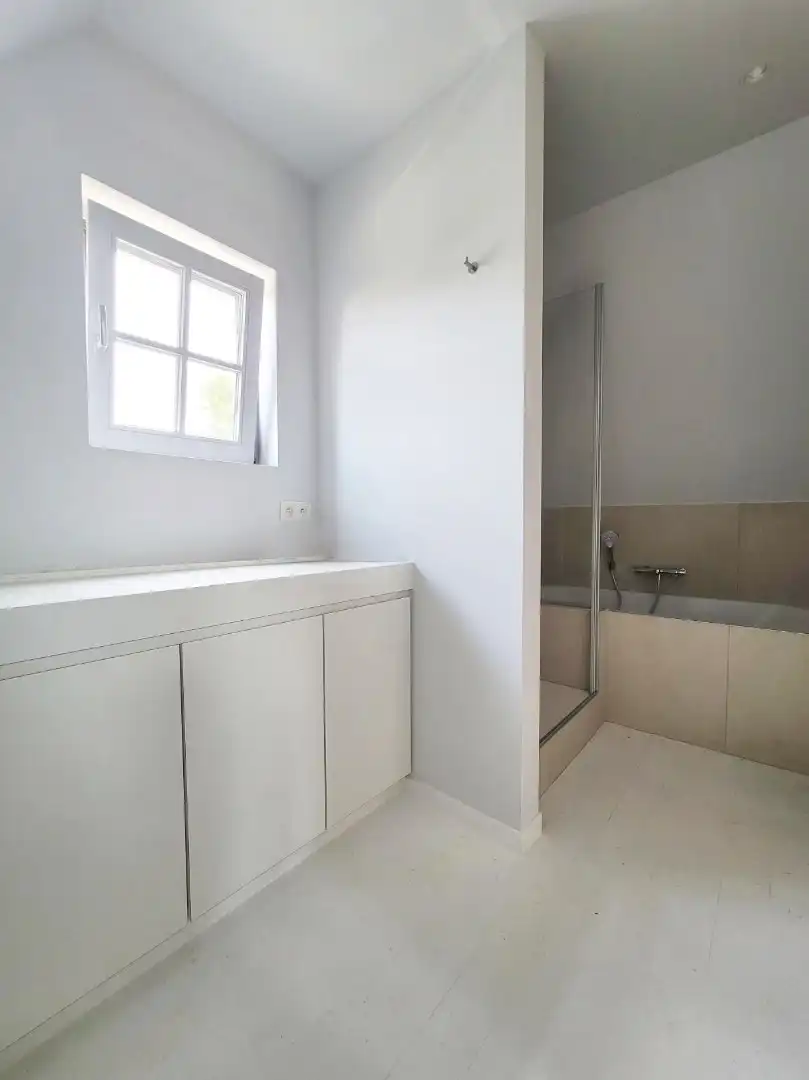 Vrijstaande woning met 2 slaapkamers (+ bureel) in groene omgeving nabij centrum Varsenare foto 18