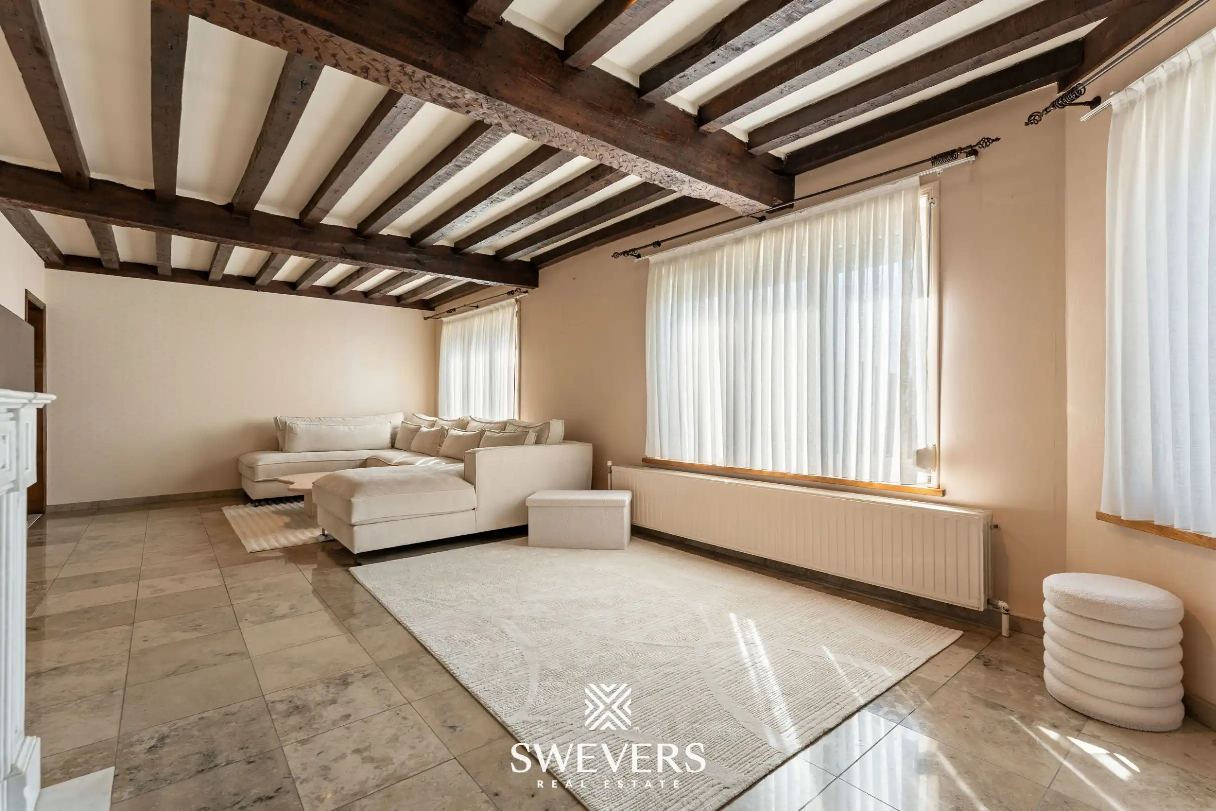 Karaktervolle gezinswoning met veel potentieel op 11a 74ca te Jesseren. foto 5