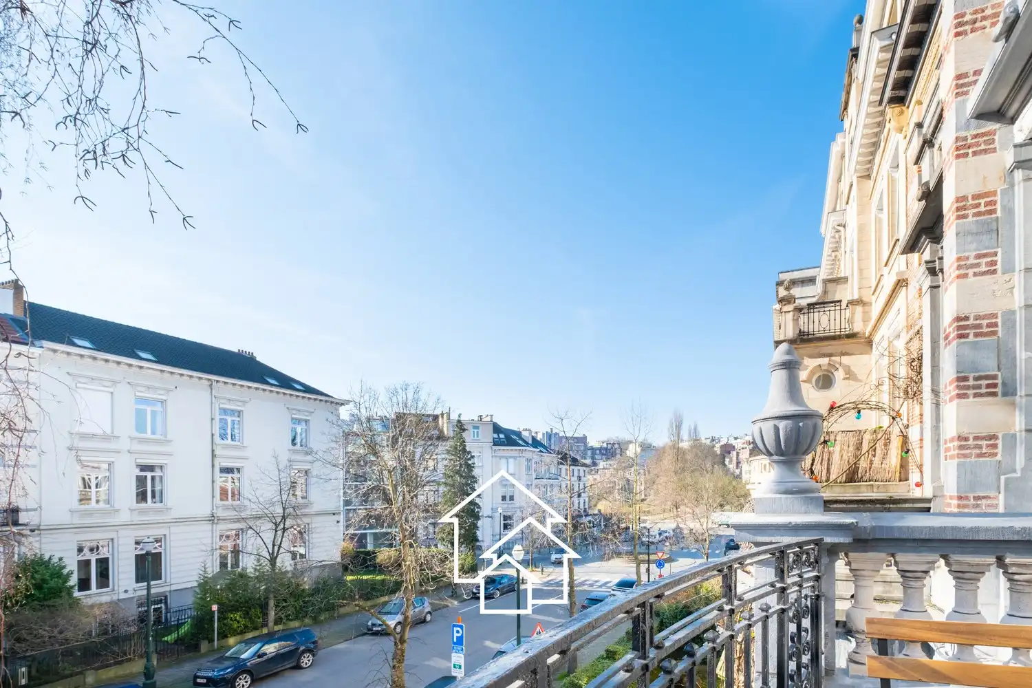 Klasse appartement gemeubeld met ruime terras foto {{pictureIndex}}