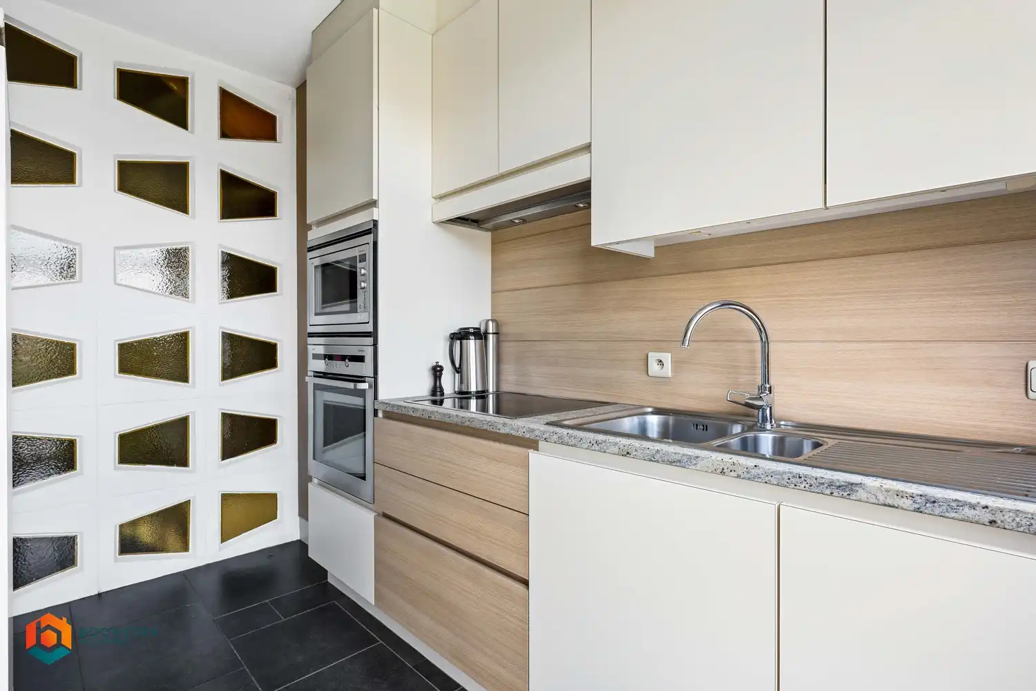 Instapklare woning met 4 slaapkrs te Koningslo foto 8