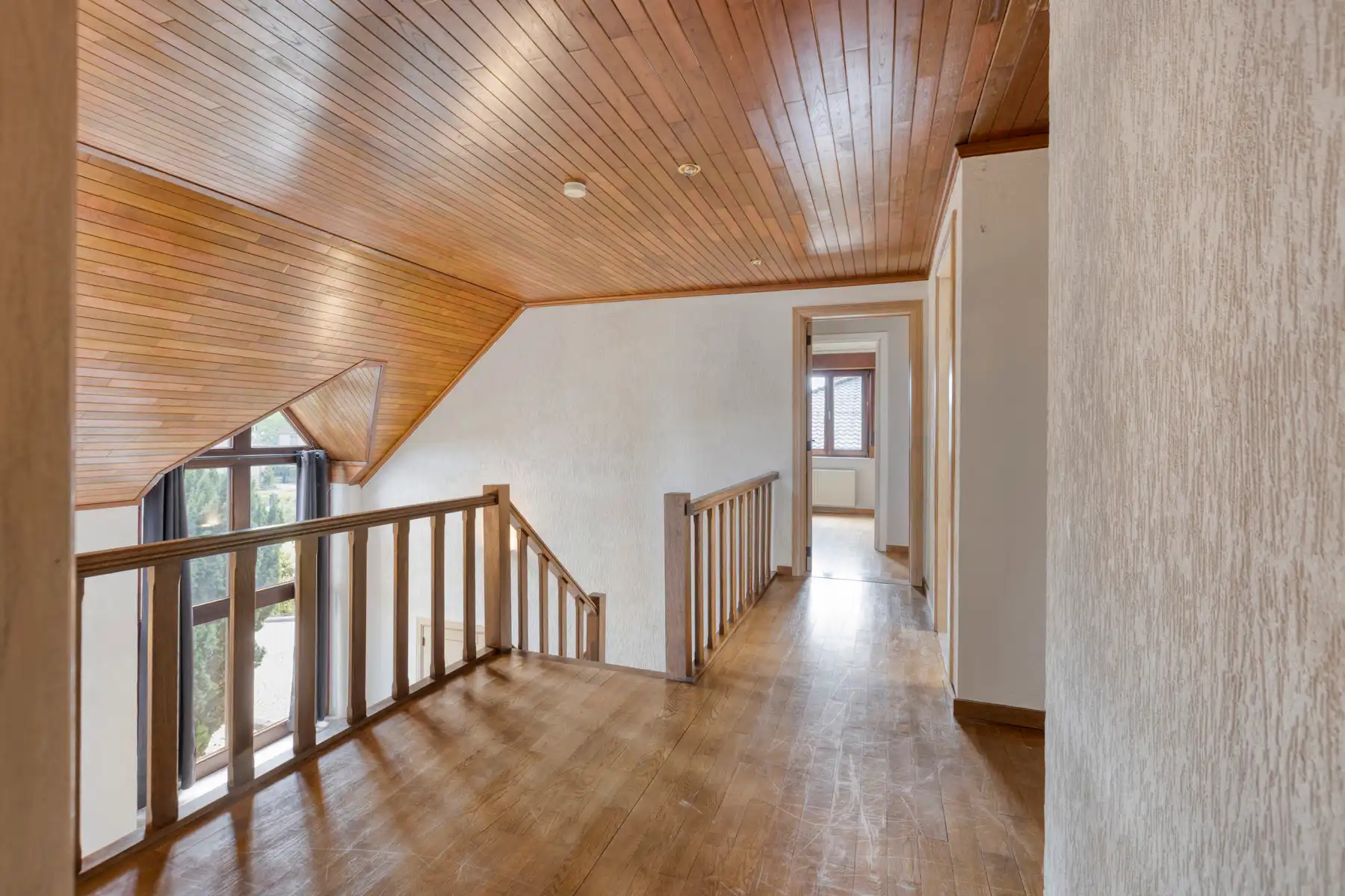 Villa met 4 slaapkamers op perceel van 14a 60ca.  foto 18