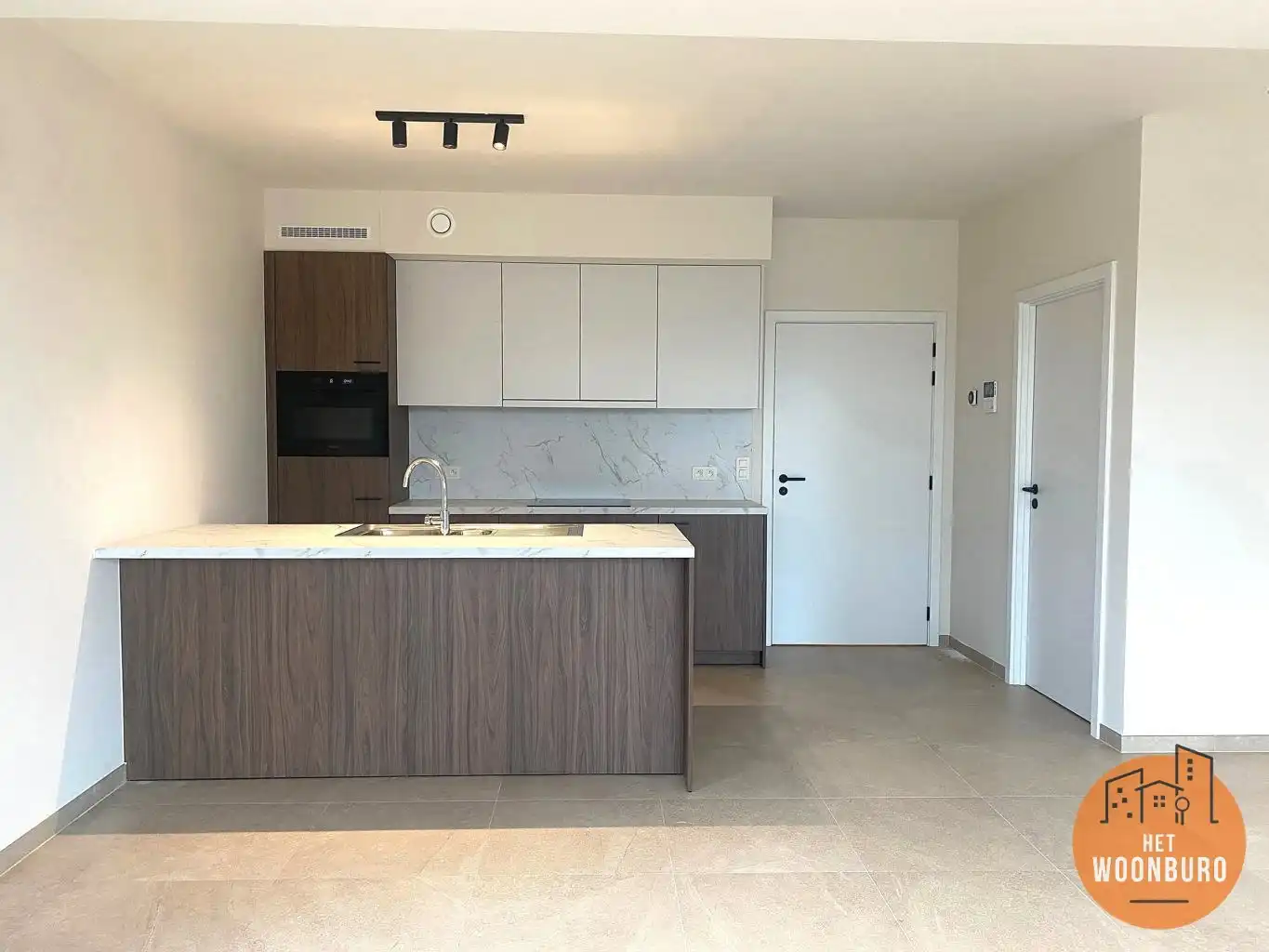 Nieuwbouw appartement 2 slpks met terras en tuintje foto 3