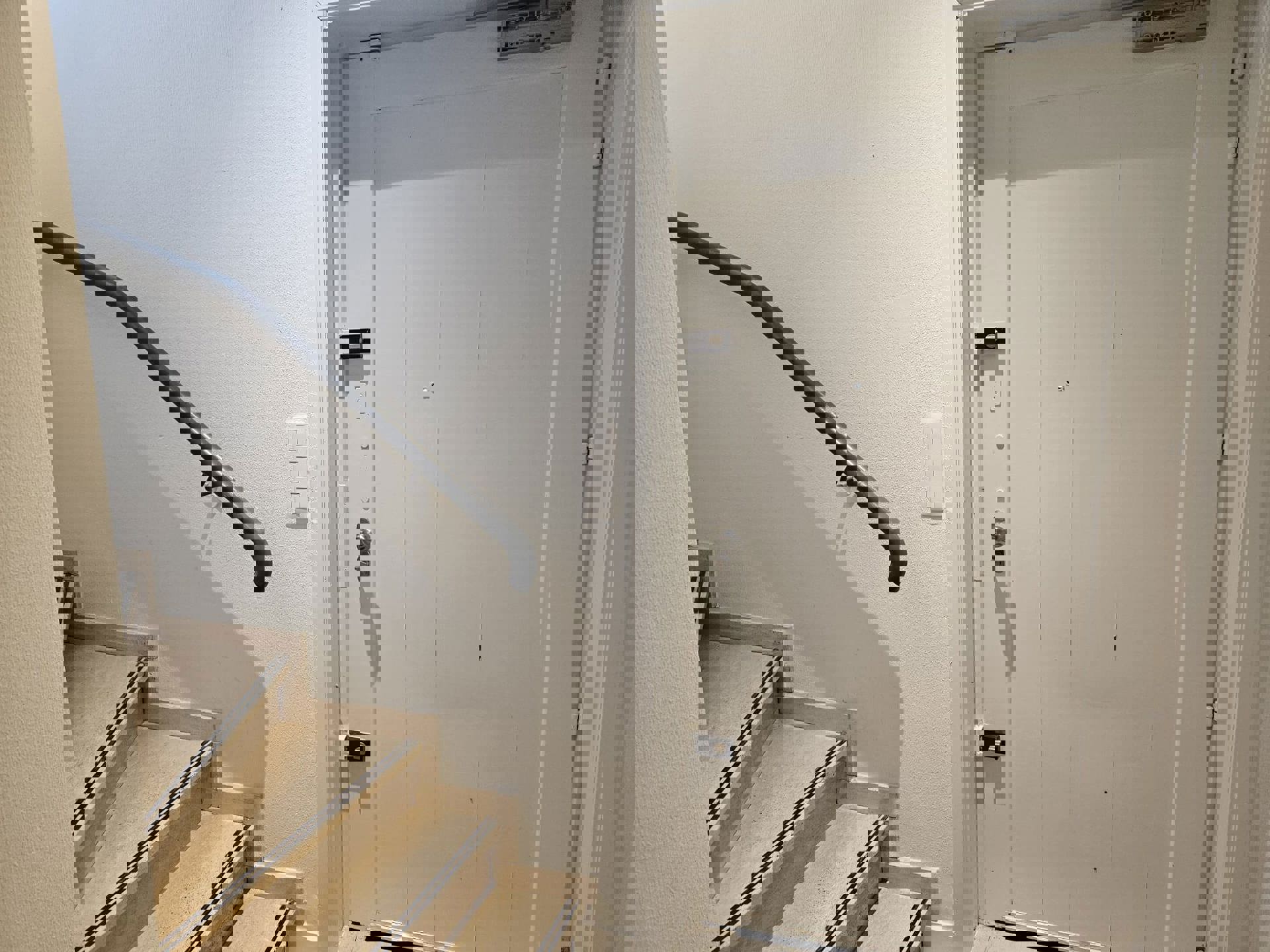 TE  HUUR in Meeuwen: kantoor/commerciële ruimte foto 15