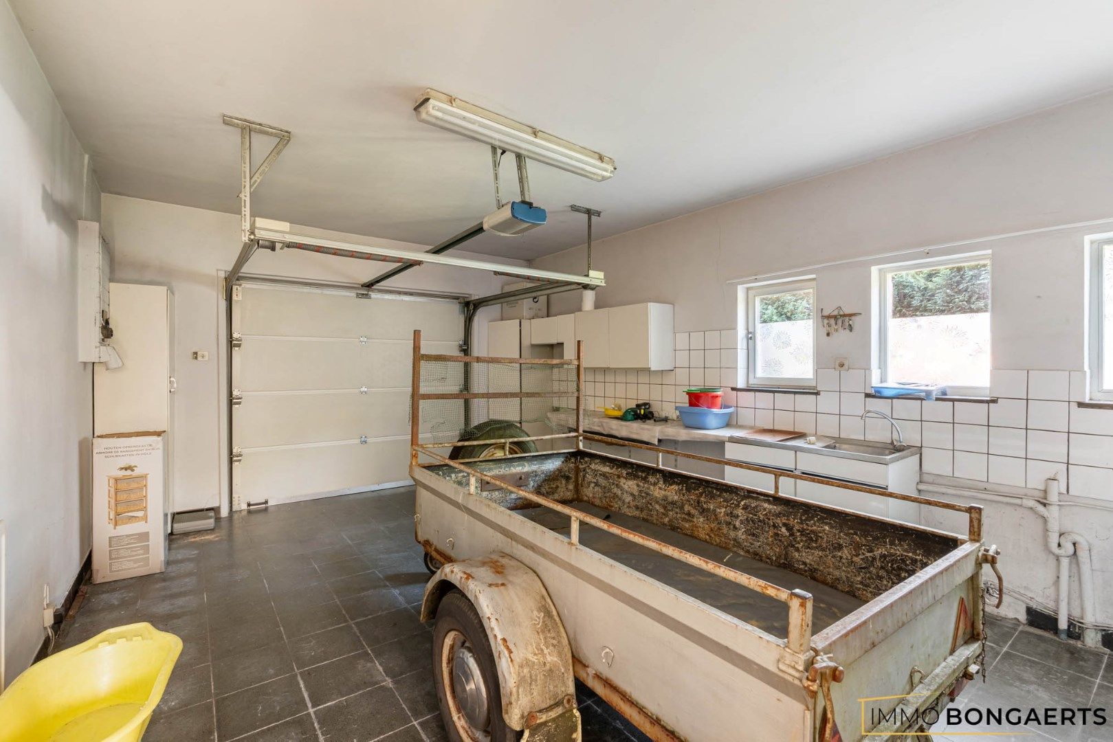 Rustig gelegen woning op een groot perceel foto 14