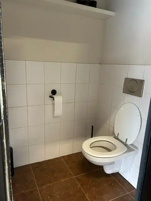 MULTIFONTIONELE BEDRIJFSUNIT MET MOOIE KANTOREN foto 10
