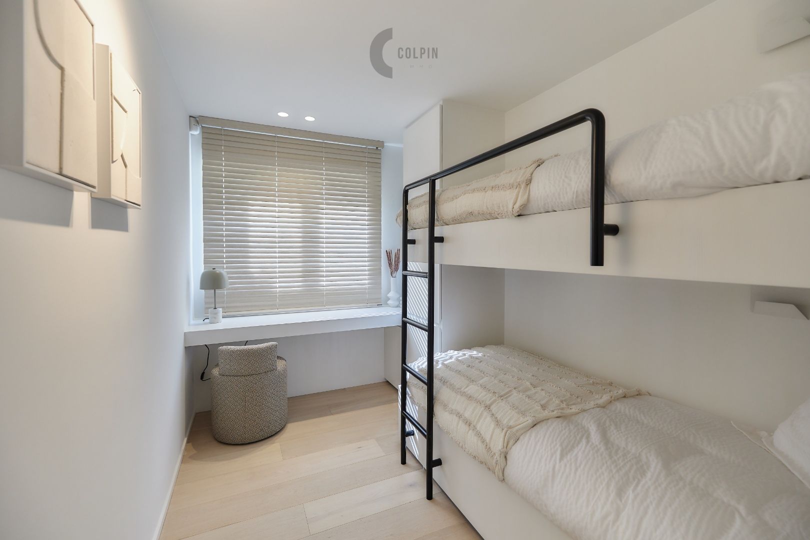 Luxueus hoekappartement met zuidgerichte tuin in het Zoute, vlakbij het Zwin foto 18