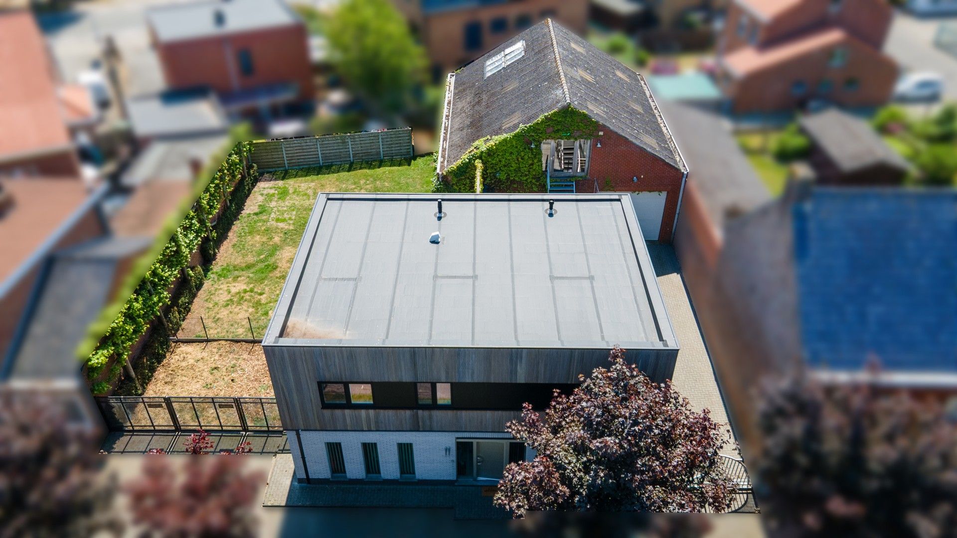 Instapklare woning met loods en vakantiewoning foto 2