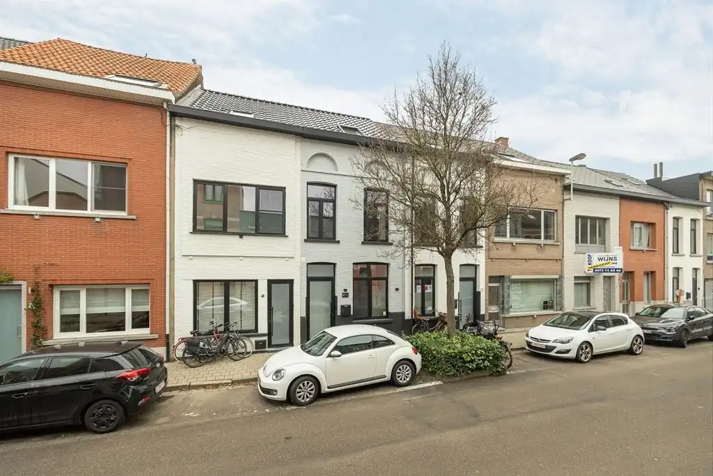 Volledig gerenoveerde woning vlakbij centrum Lier foto 19