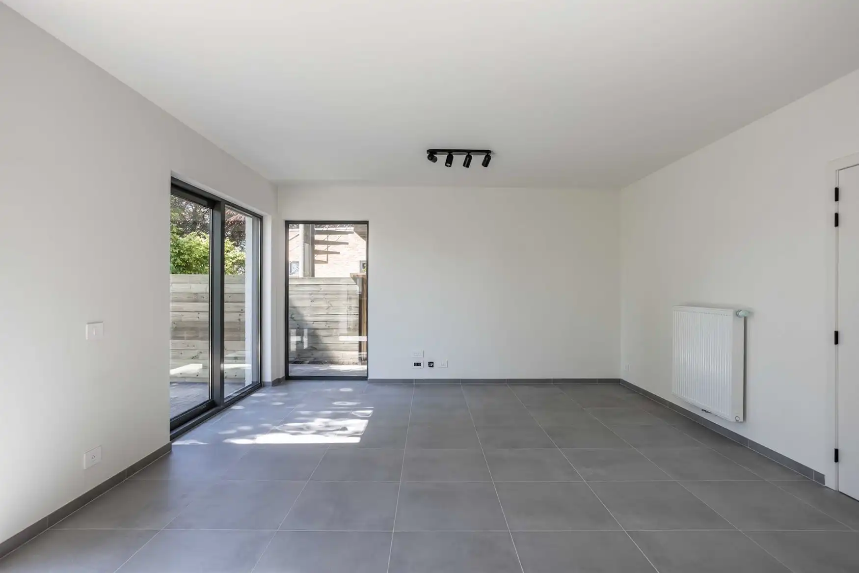 Gelijkvloersappartement met private tuin en open veldzicht in Aalter foto 7