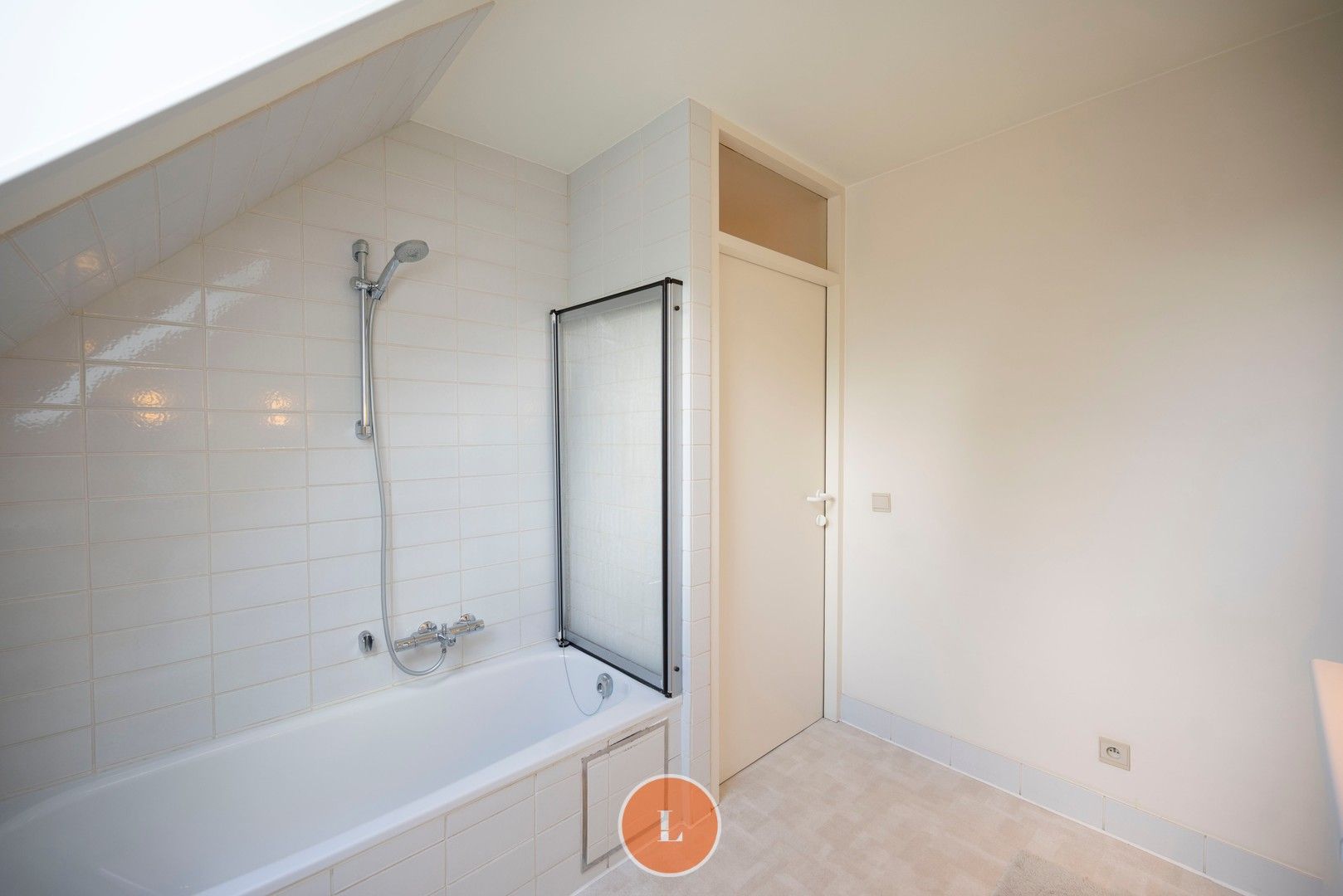 Ruime en rustige gelegen woning op een perceel van 744m² foto 22