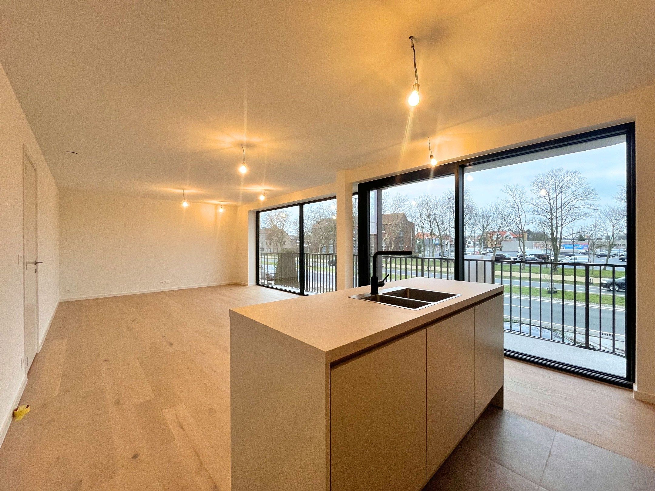 Appartement met 3 kamers en parkeerplaats te Knokke foto 4