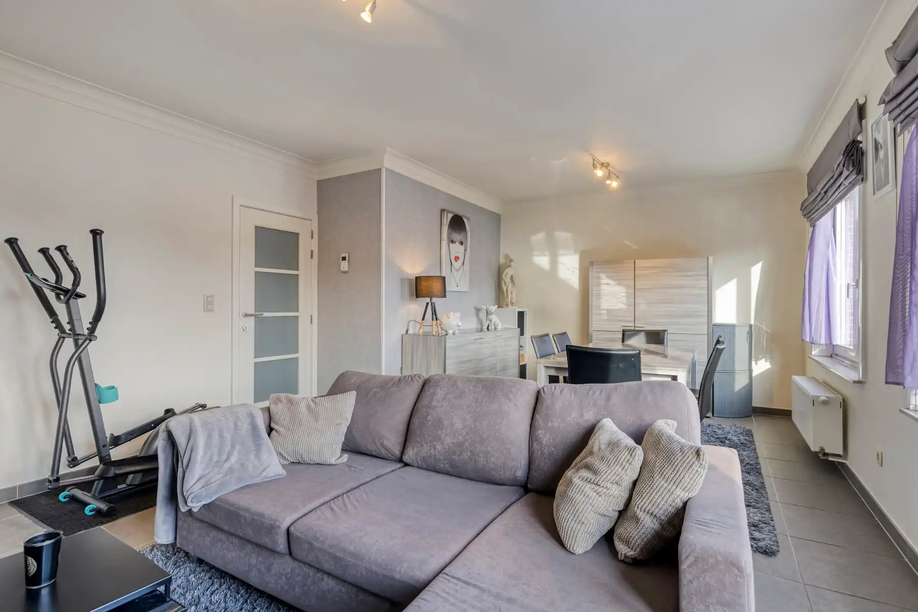 Gezellig 1 Slaapkamer Appartement Nabij centrum Dilbeek foto {{pictureIndex}}