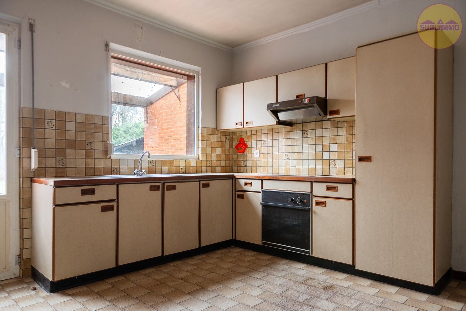 Charmante halfopen bebouwing op idyllische bosrijke locatie – uniek renovatieproject foto 9