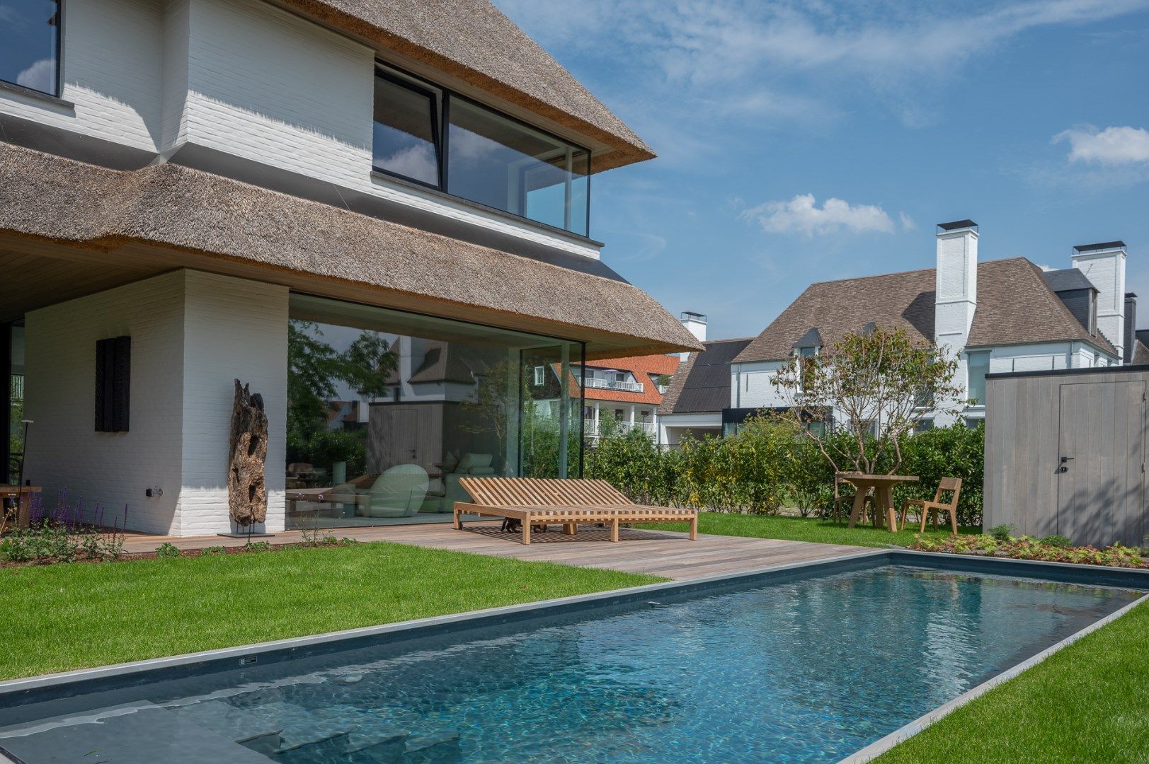 Luxueus afgewerkte nieuwbouwvilla te Duinenwater genietende van de perfecte zon oriëntatie foto 8