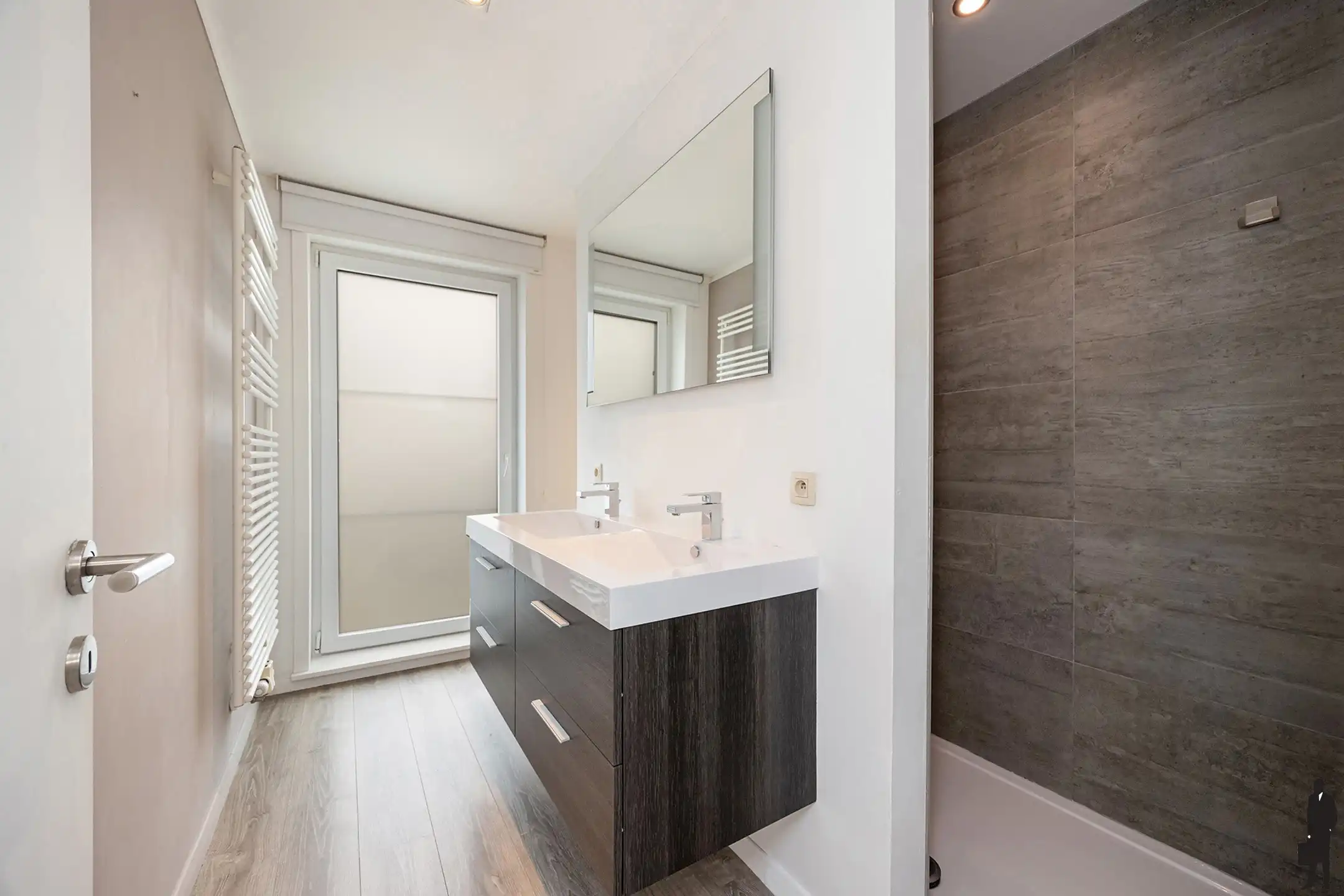 Instapklare HOB met ruime tuin in Hamme-Zogge foto 10