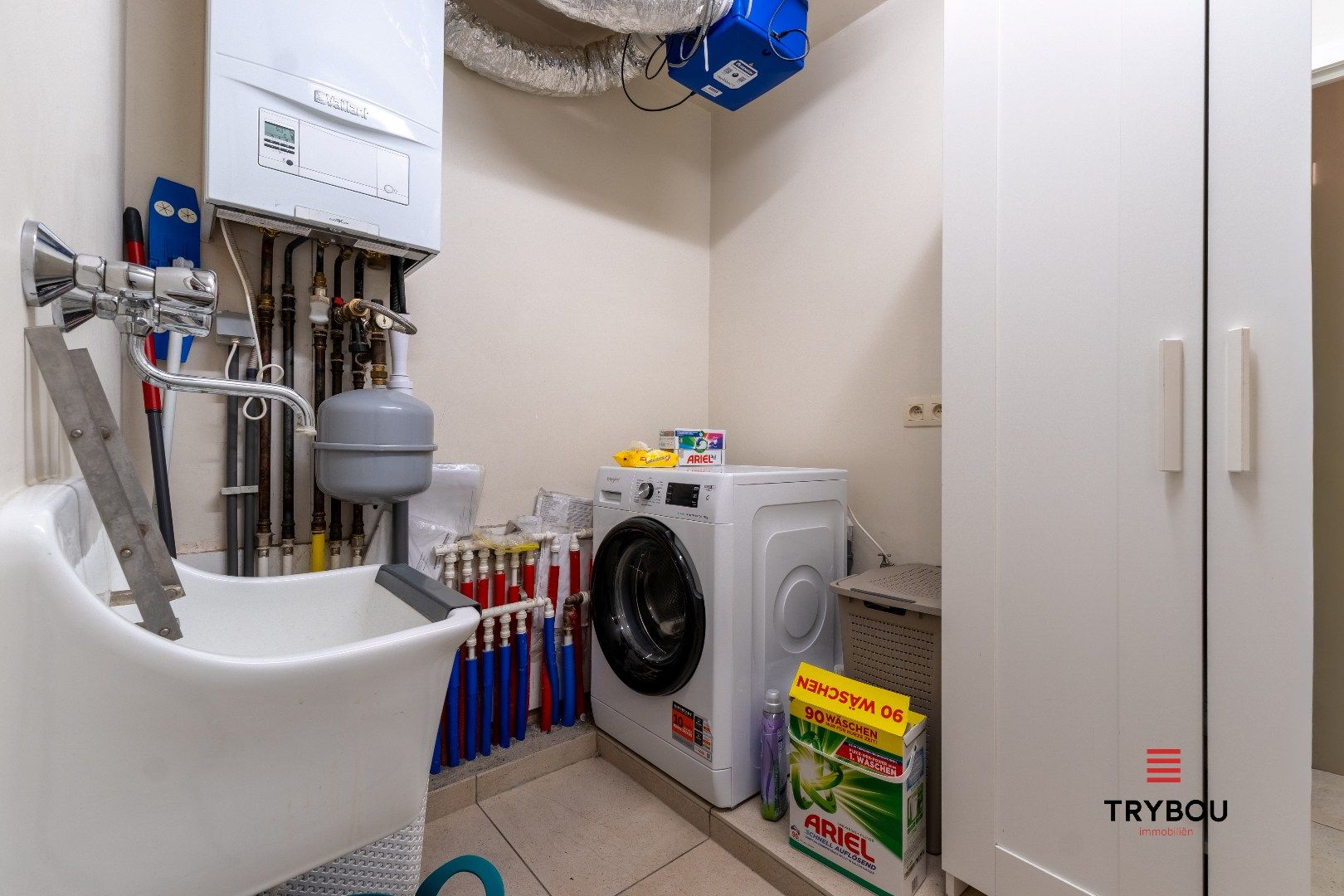 Ruim duplexappartement vlak bij het centrum van Roeselare foto 11