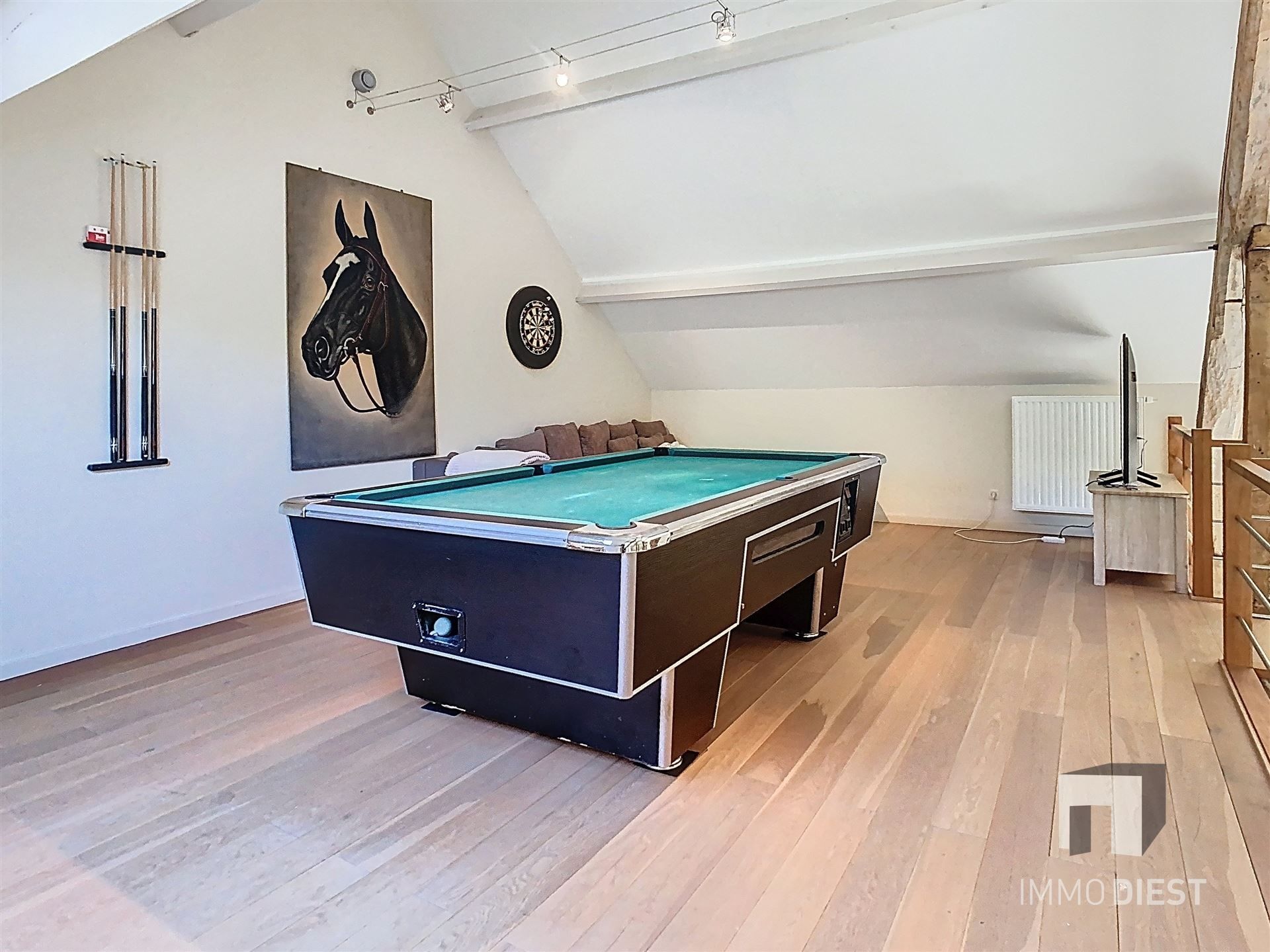 Brasserie - restaurant - feestzaal - privéwoonst foto 21