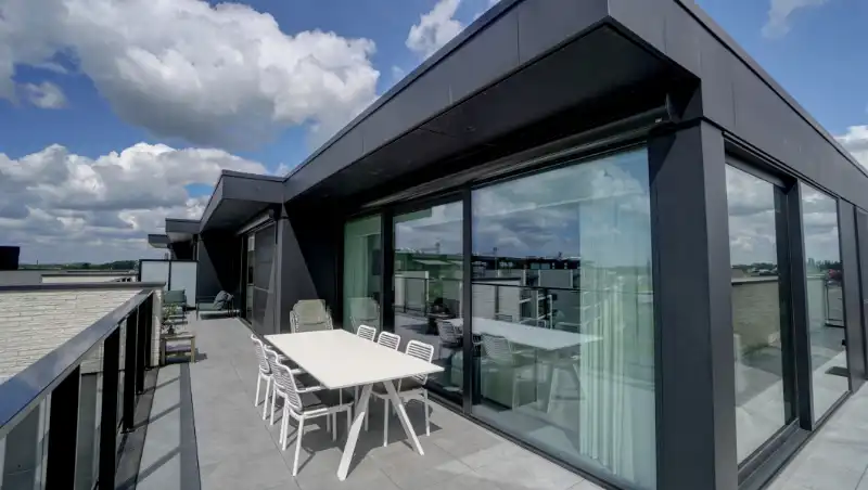 Exclusieve penthouse 137m² + dakterras 86m² in parkdomein foto 18
