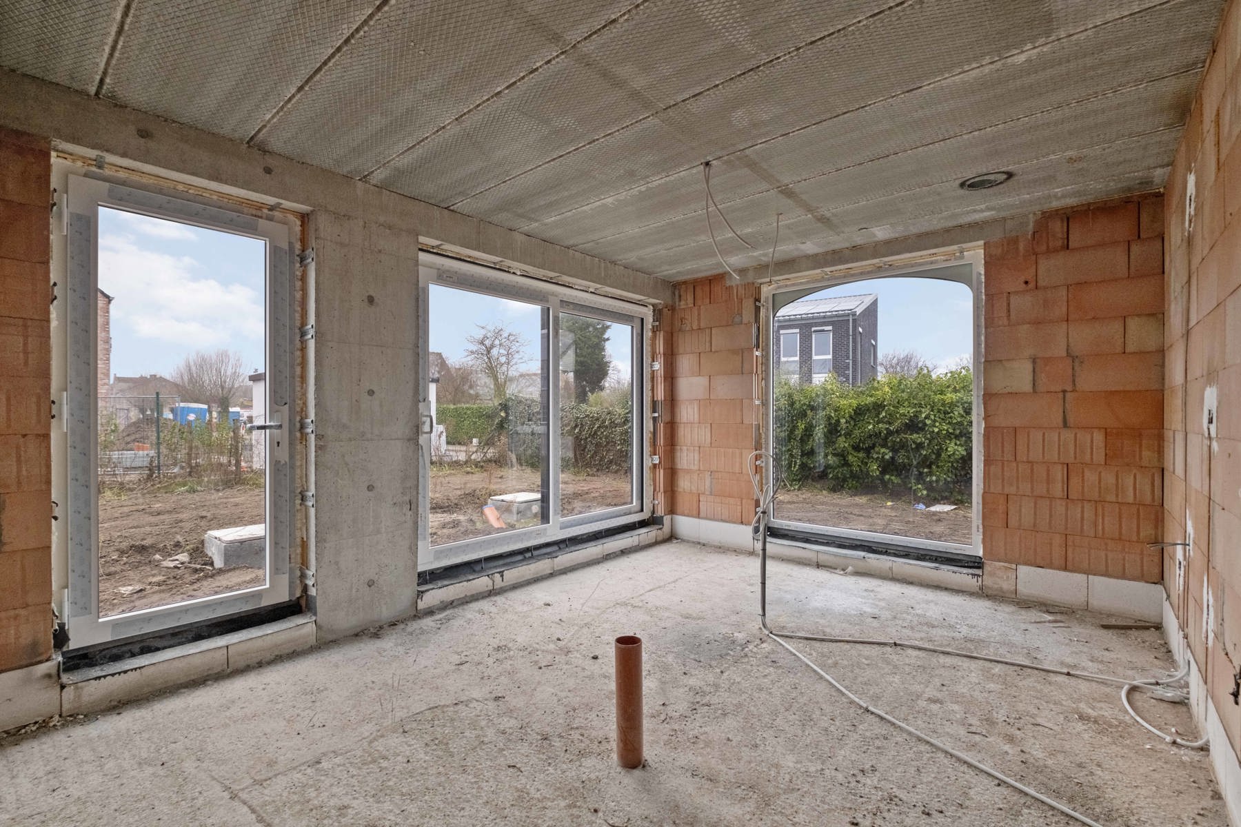Nieuwbouw afgewerkte woning te Jabbeke - 6% BTW mogelijk foto 9