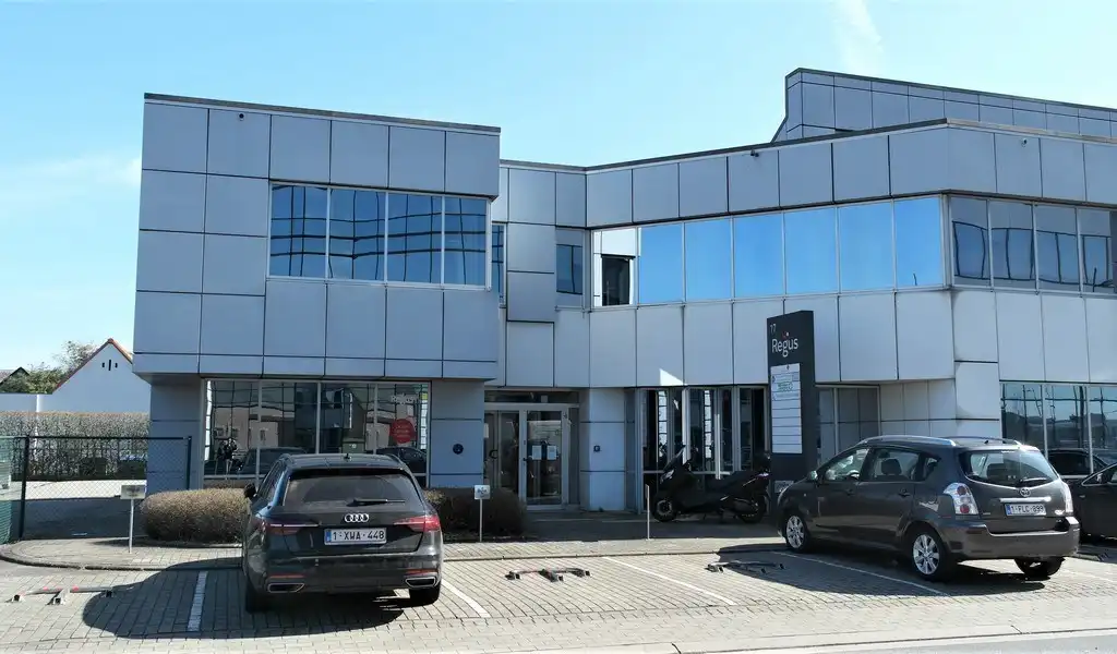 Full-service gemeubelde kantoren vlakbij E40 in Aalst foto 17