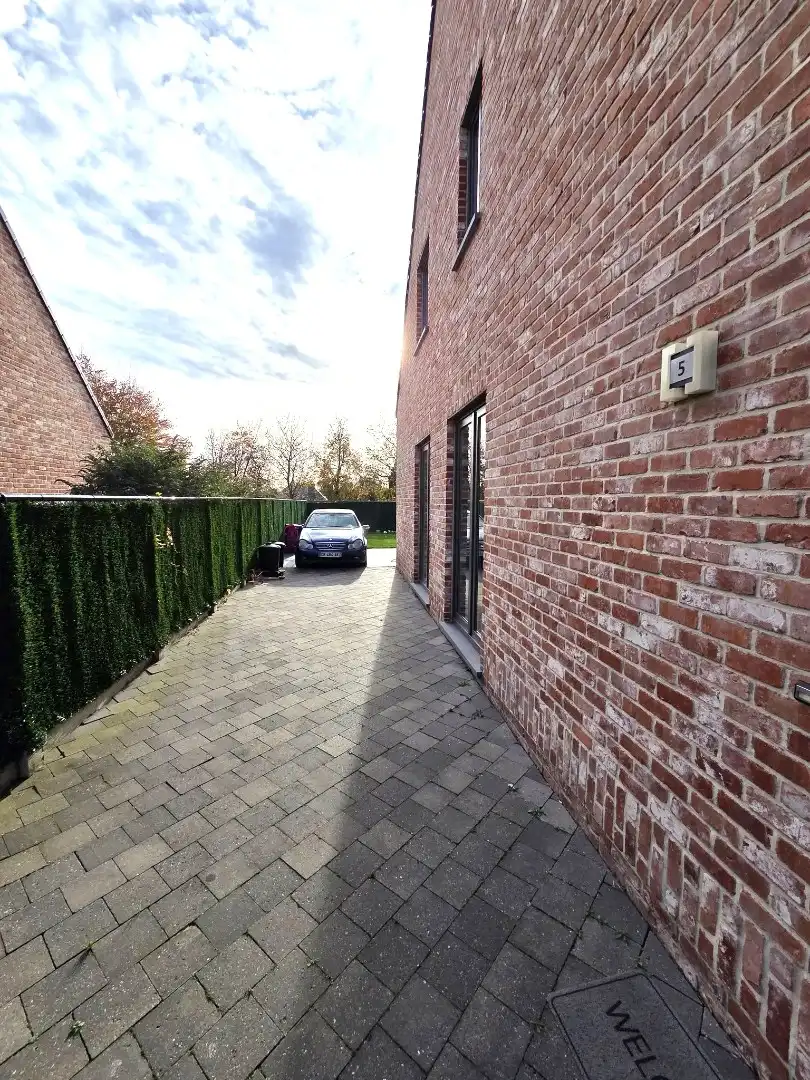 Moderne driegevelwoning met tuin en EPC A in Grimbergen. foto 25