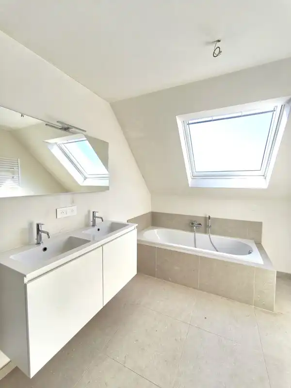 Nieuwbouwwoningen in de Populierstraat te Roeselare foto 4