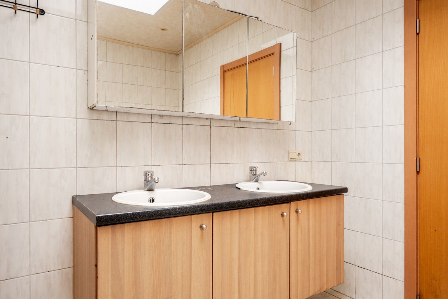 Ruim gelijkvloers appartement met 2 kamers foto 8