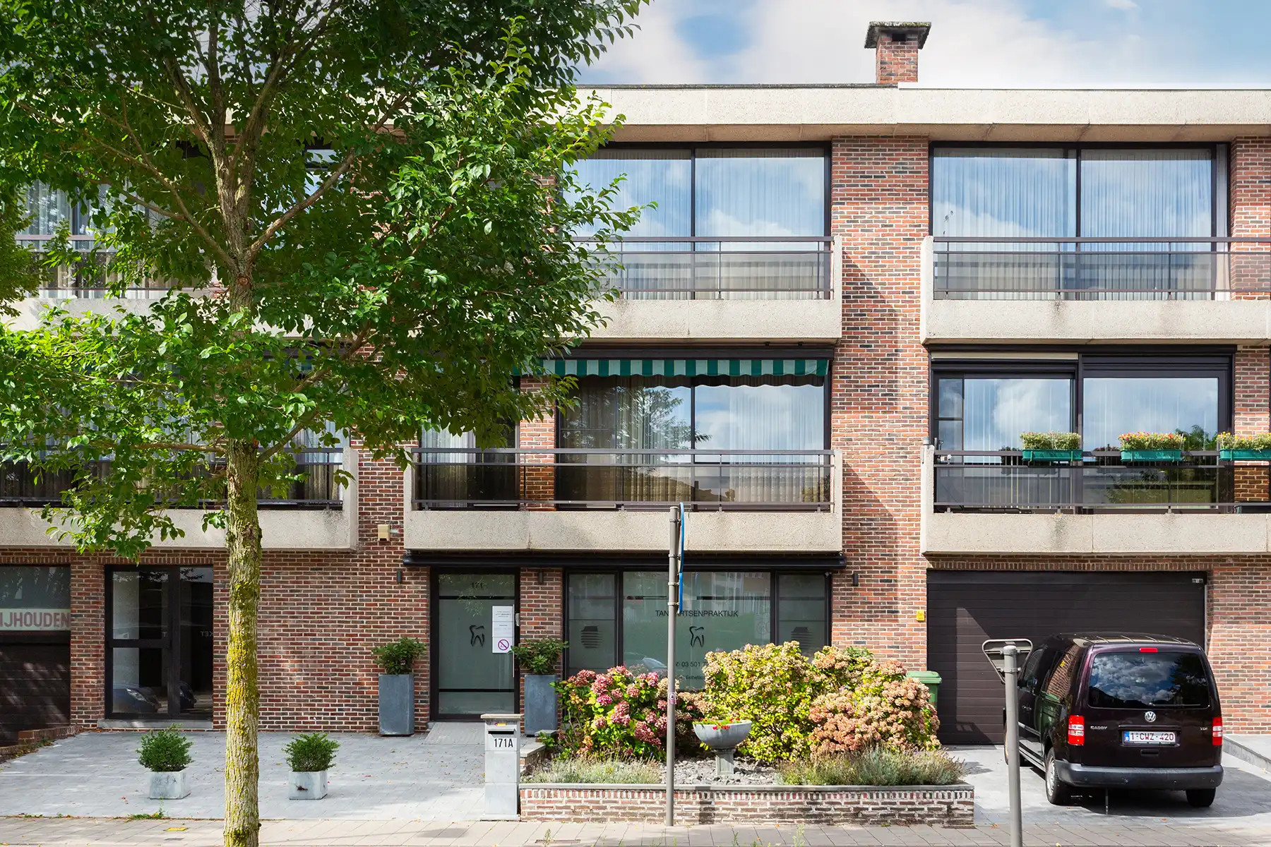 Ruim en lichtrijk 2 slpk app. + 2 terrassen in klein gebouw  foto 19