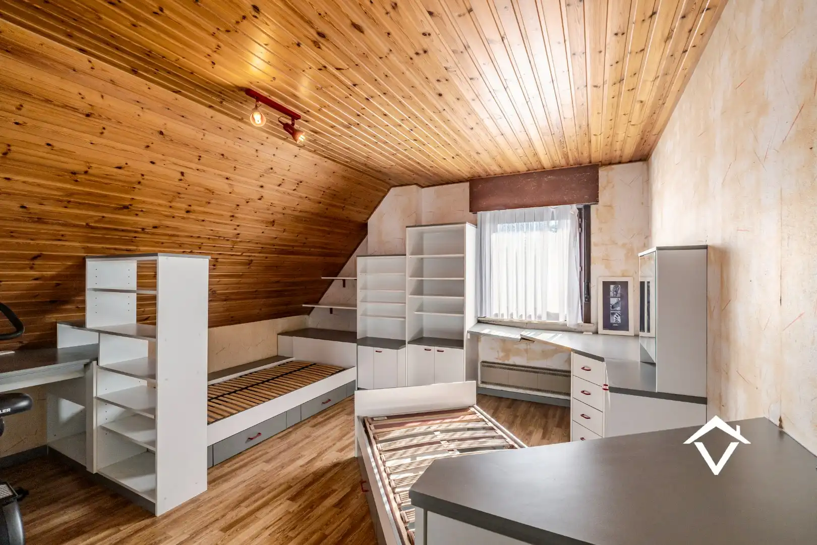 Alleenstaande woning met een rustige ligging te Koekelare foto 24