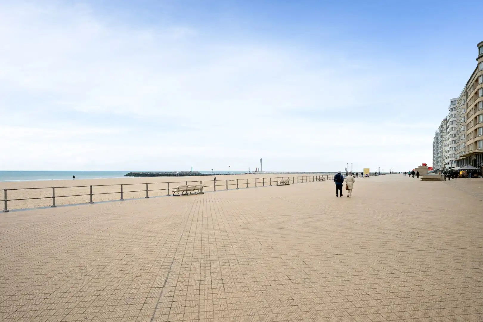 Met zorg gerenoveerd appartement op prachtige ligging met lateraal zeezicht en gunstig EPC label B foto 8