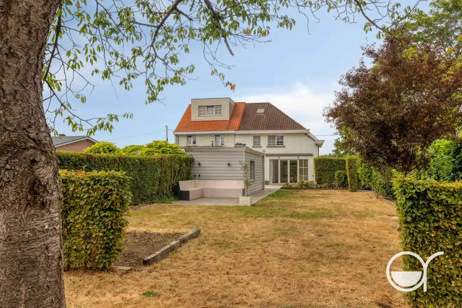 Charmante woning met mooie tuin foto 15