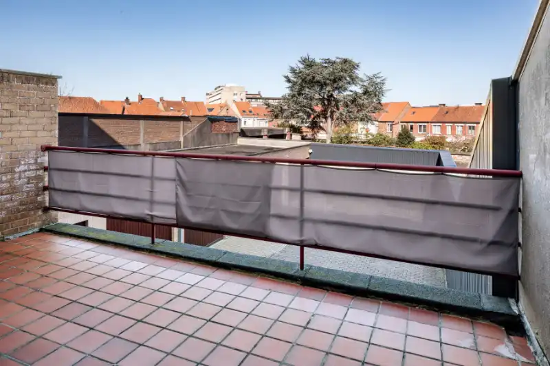 --- NIEUW --- Gunstig gelegen lichtrijk appartement met 2 slaapkamers + garagebox. foto 9