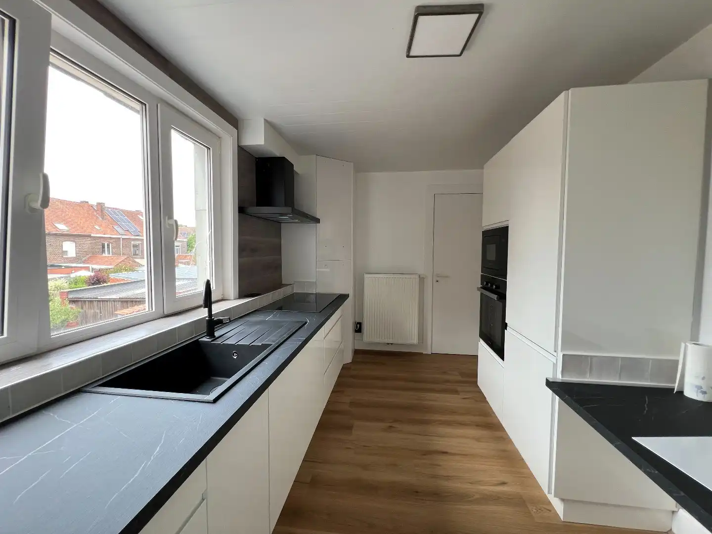 Instapklaar appartement met 2 slaapkamers in het centrum van Ieper foto 3