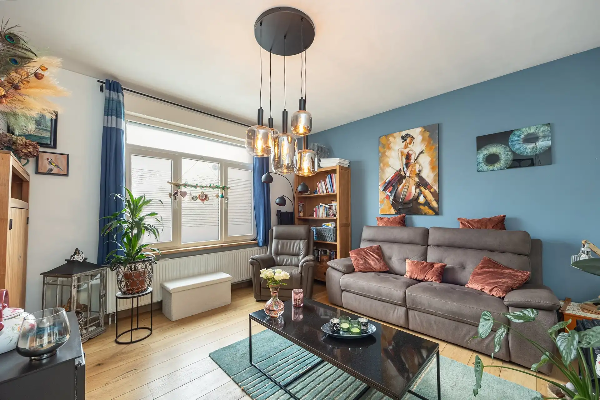 Instapklare halfopen woning met zonnepanelen in de Tuinwijk foto 2