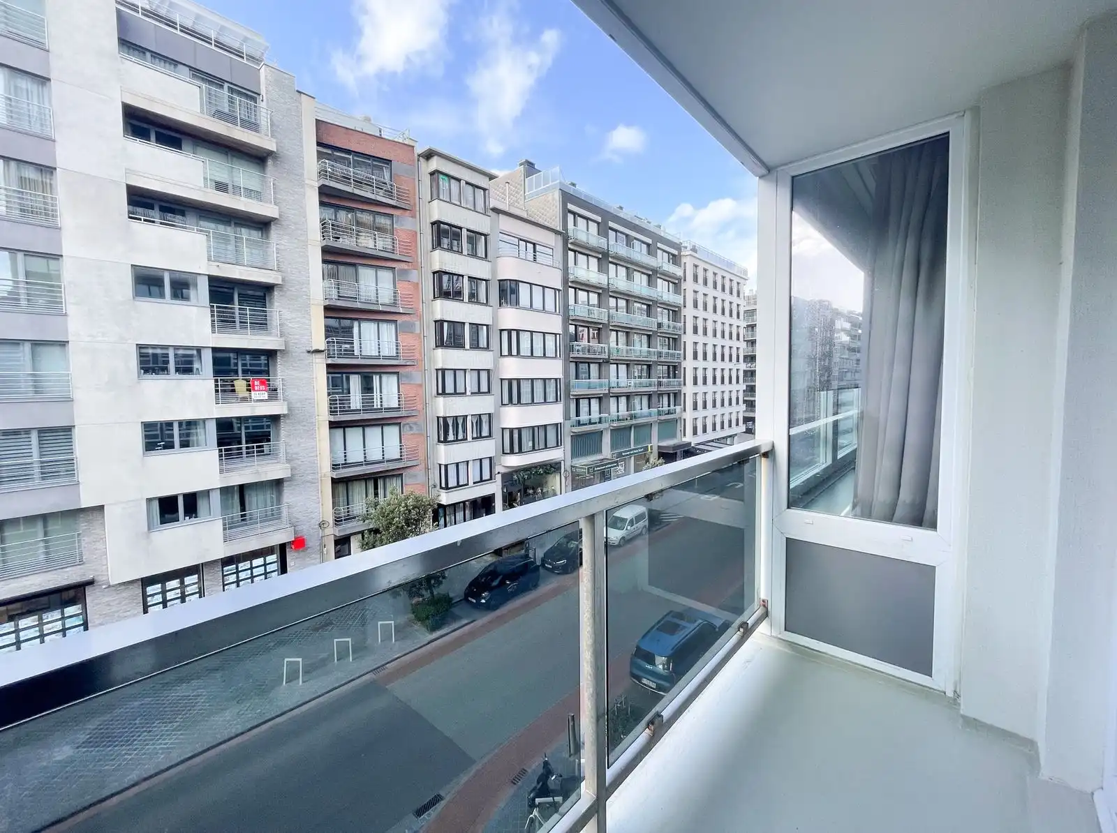 Gezellig en instapklaar gemeubeld appartement met 1 slpk en terras op wandelafstand van strand foto 11