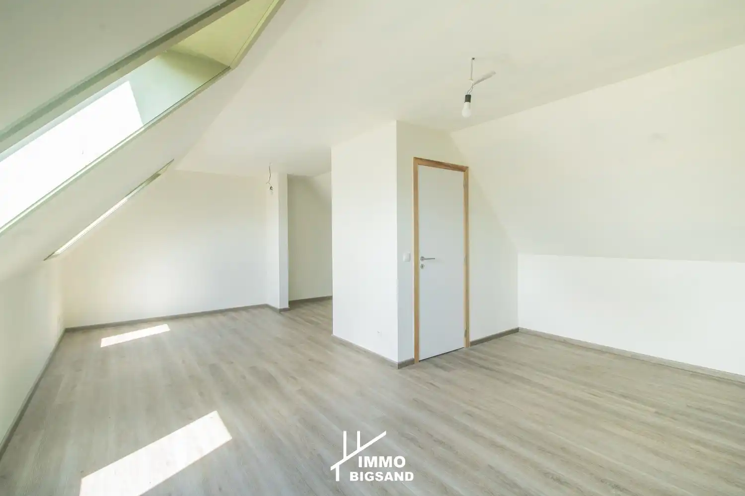 Halfopen nieuwbouwwoning te koop in rustige woonwijk met 4 slaapkamers (mogelijkheid 5 slaapkamers) foto 12