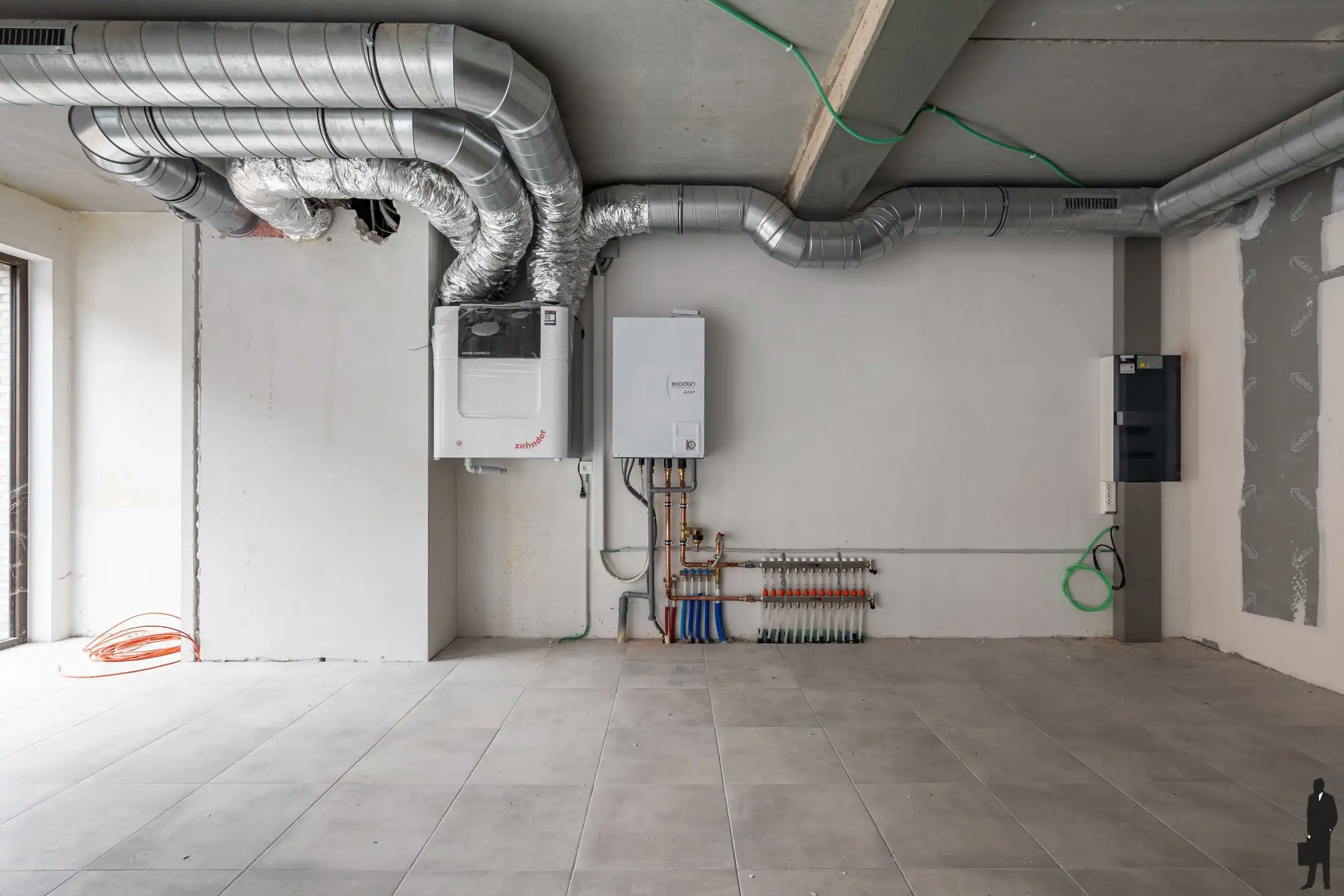 Instapklaar gelijkvloers handelspand in Turnhout foto 6